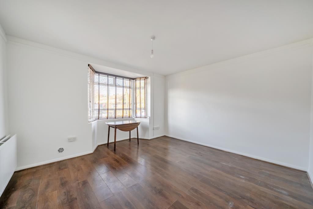 Property photo 3 of 20 Reception