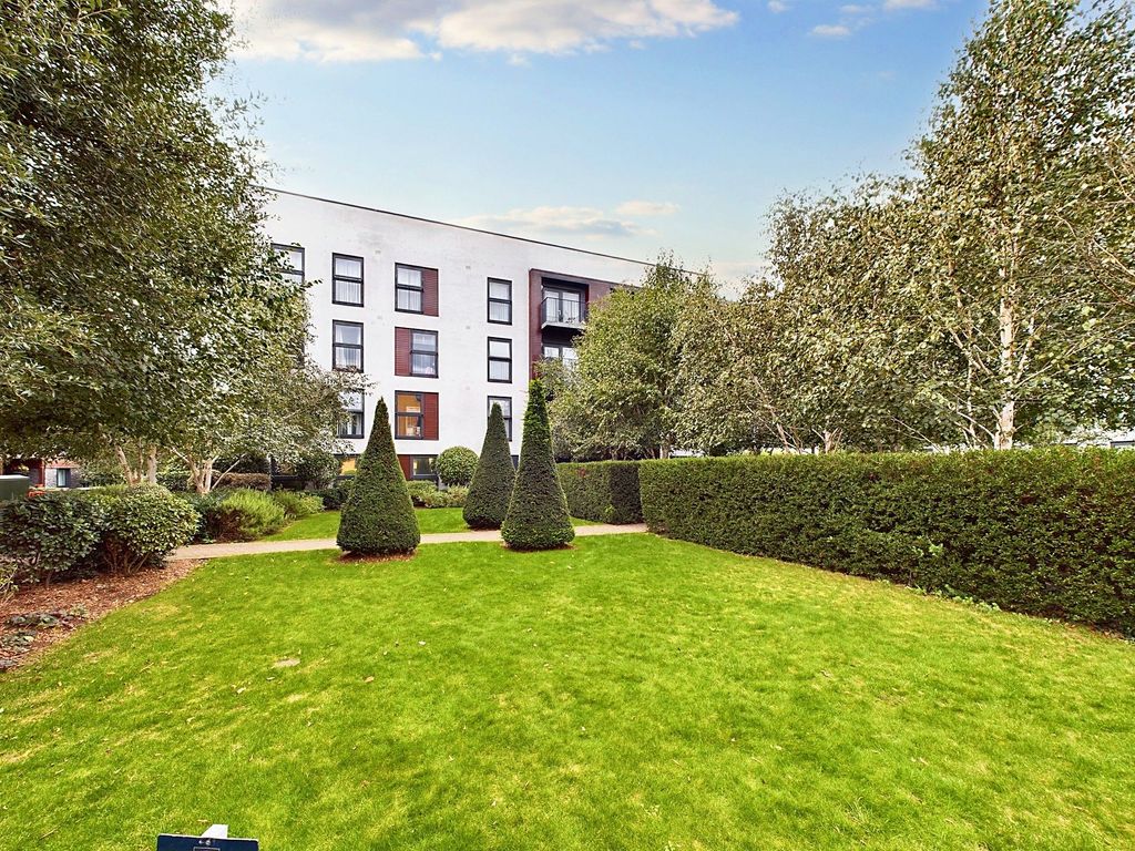 Property photo 1 of 13