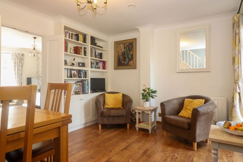 Property photo 3 of 15