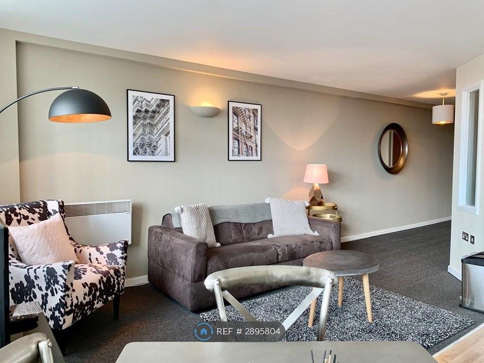 Property photo 1 of 6 Lounge Diner