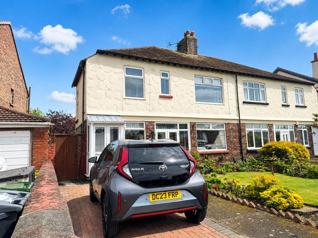 Property photo 1 of 32 d016305E-4783-48Ec-8cd2-65B8dc7F1B66.Png
