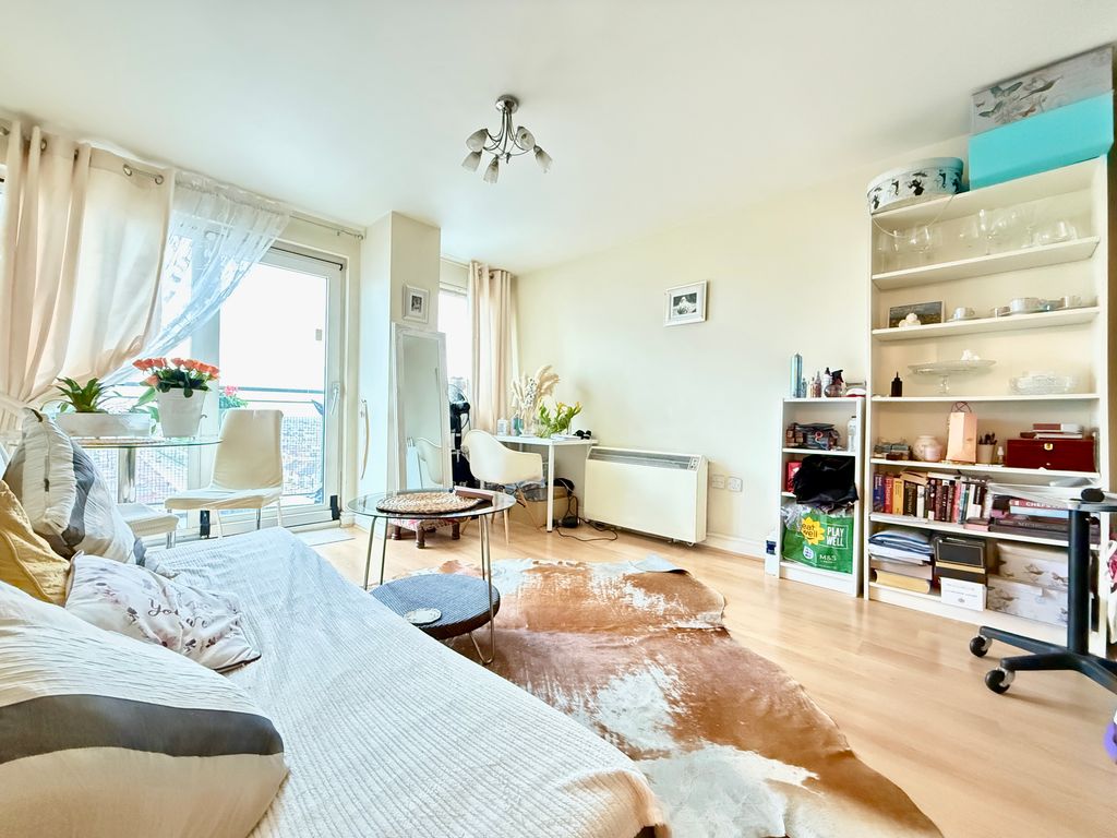 Property photo 3 of 16