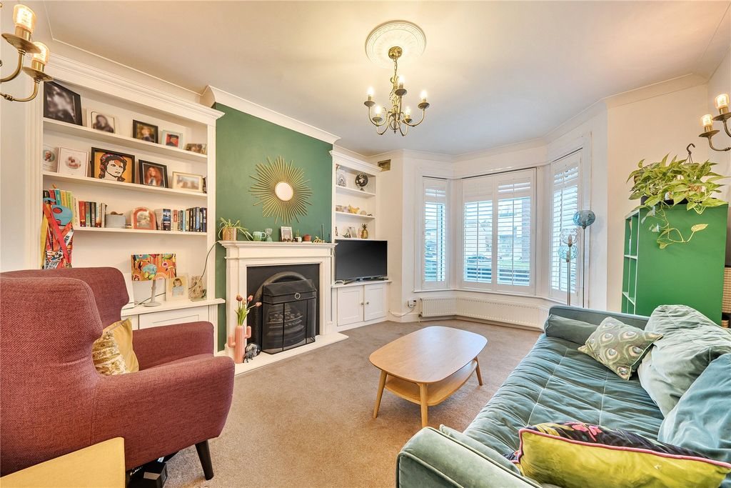 Property photo 2 of 12 Picture No. 02