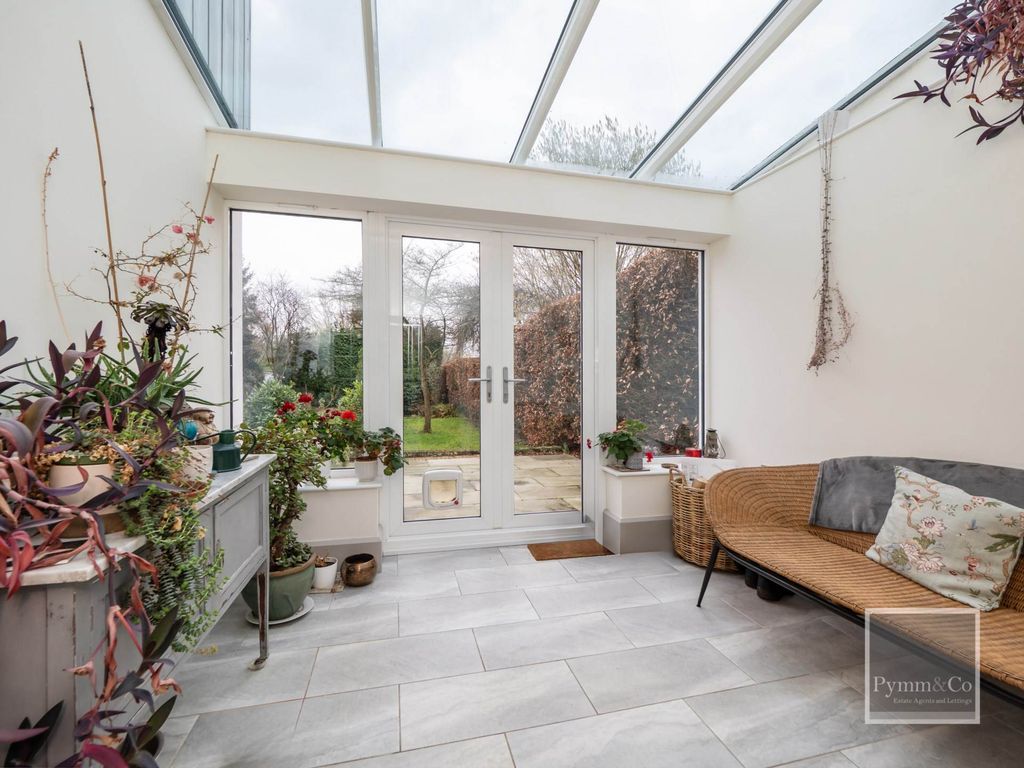 Property photo 3 of 26