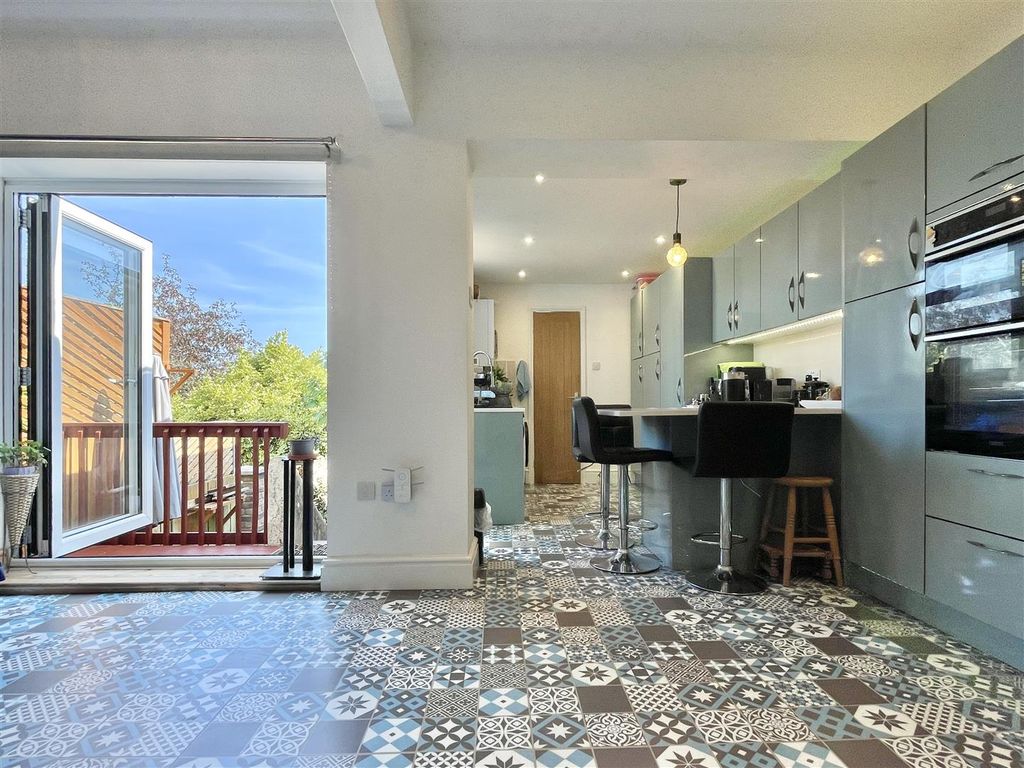 Property photo 2 of 17 Kitchen/ Diner