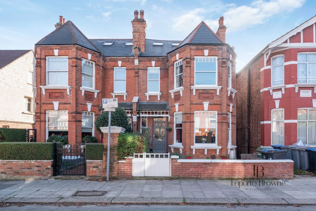 Property photo 1 of 29