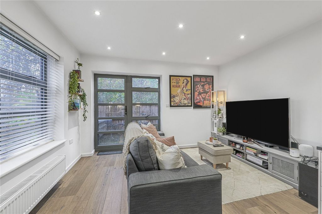 Property photo 2 of 9 Reception Room