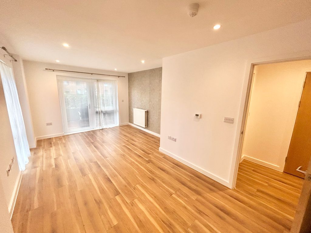 Property photo 3 of 12 Image