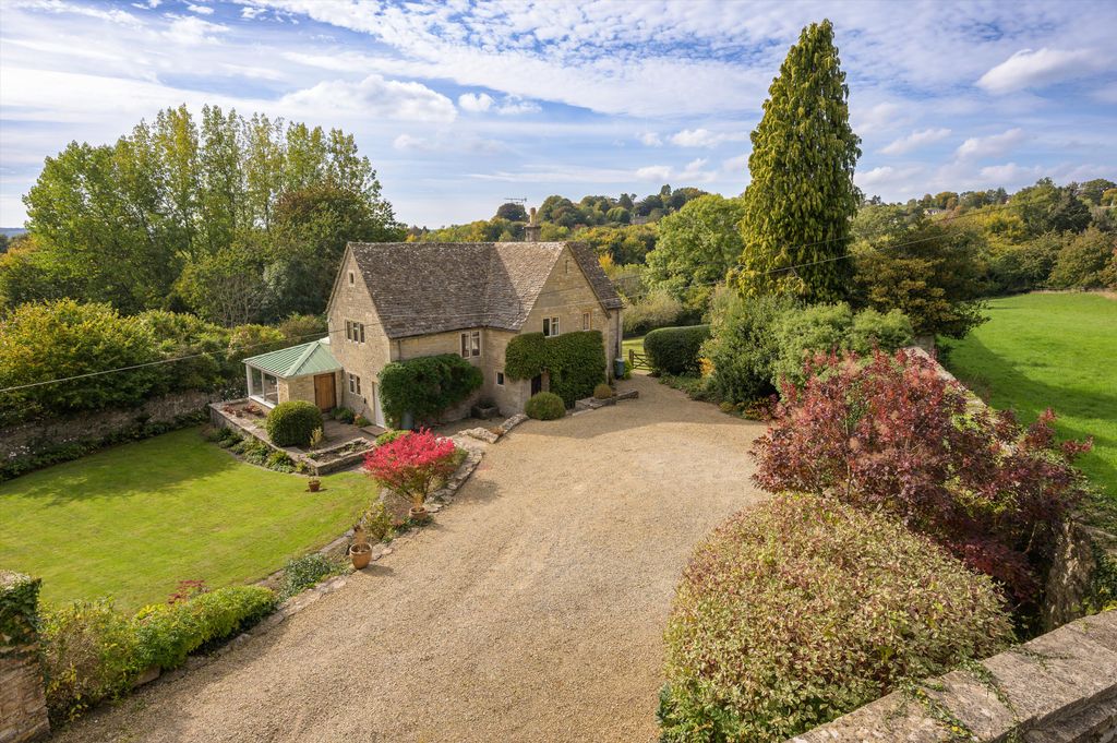 Property photo 1 of 19 Image