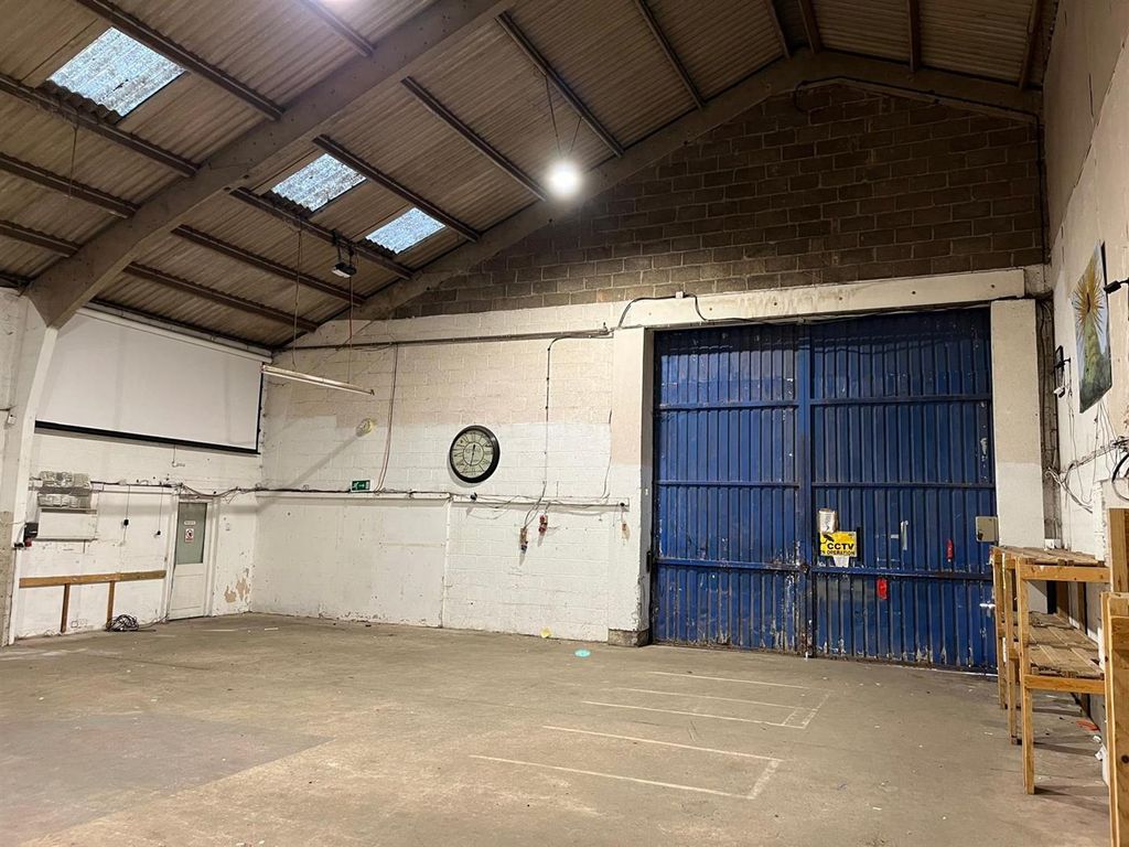 Property photo 2 of 7 Bzkm7568.Jpg