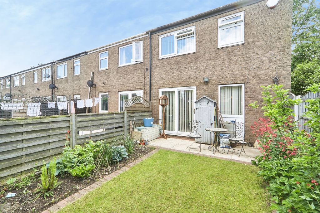 Property photo 2 of 16