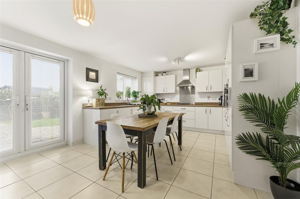 Property photo 2 of 16 34-A7407485.Jpg