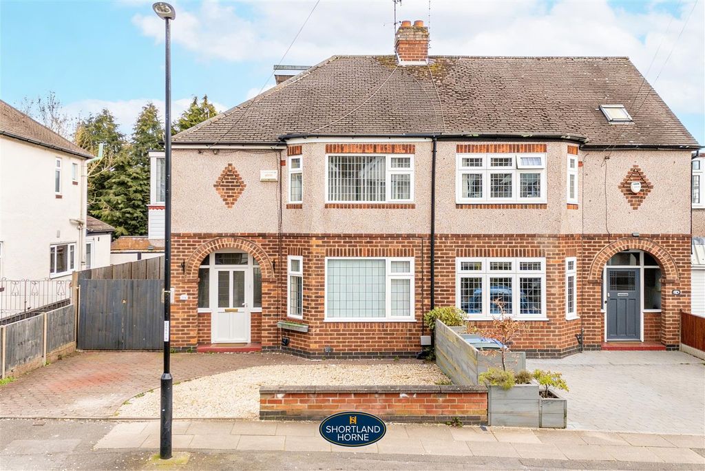 Property photo 1 of 21