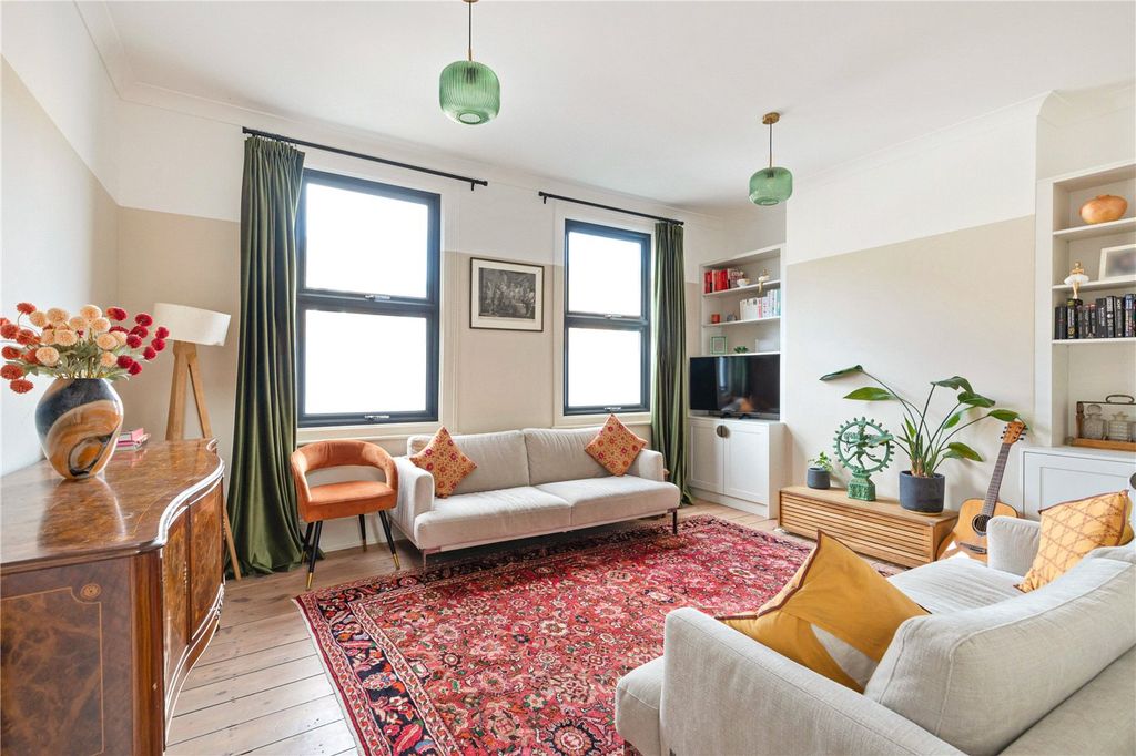 Property photo 2 of 20 Picture No. 26