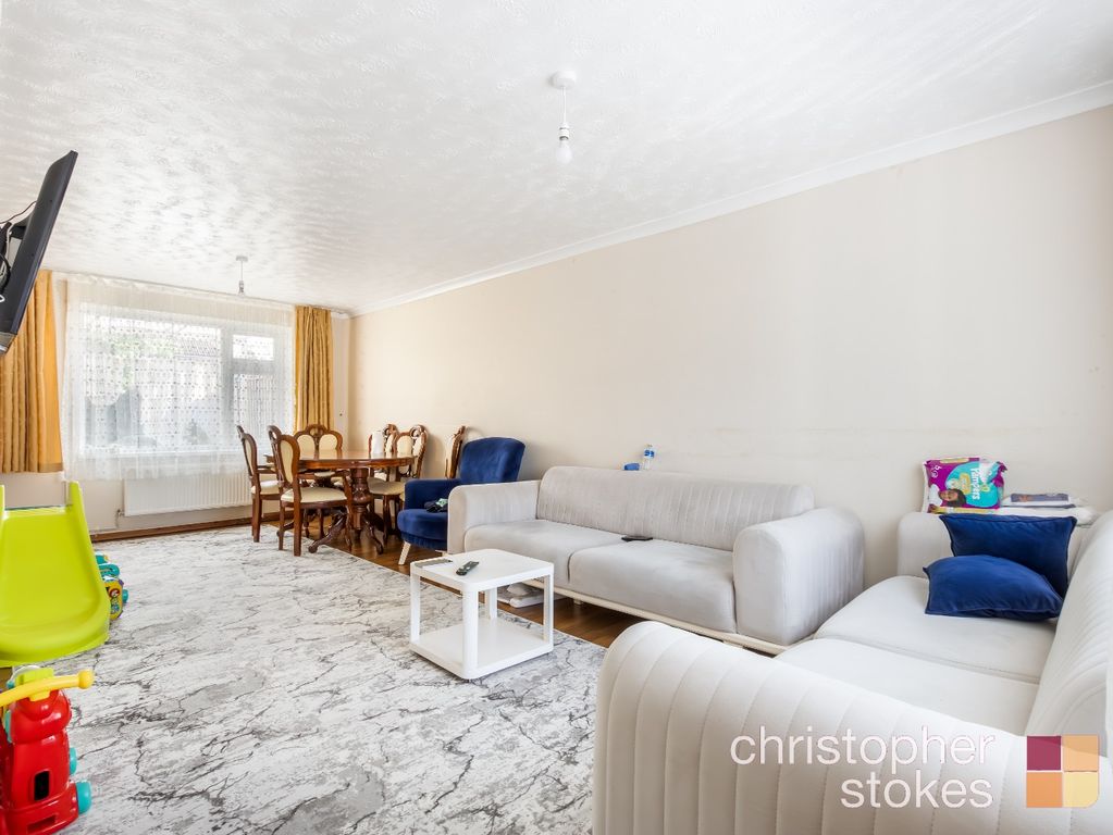 Property photo 2 of 16 3831813