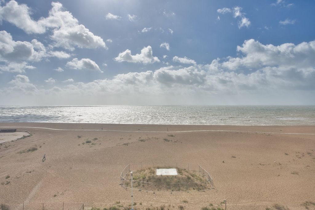 Property photo 2 of 13 Picture 2