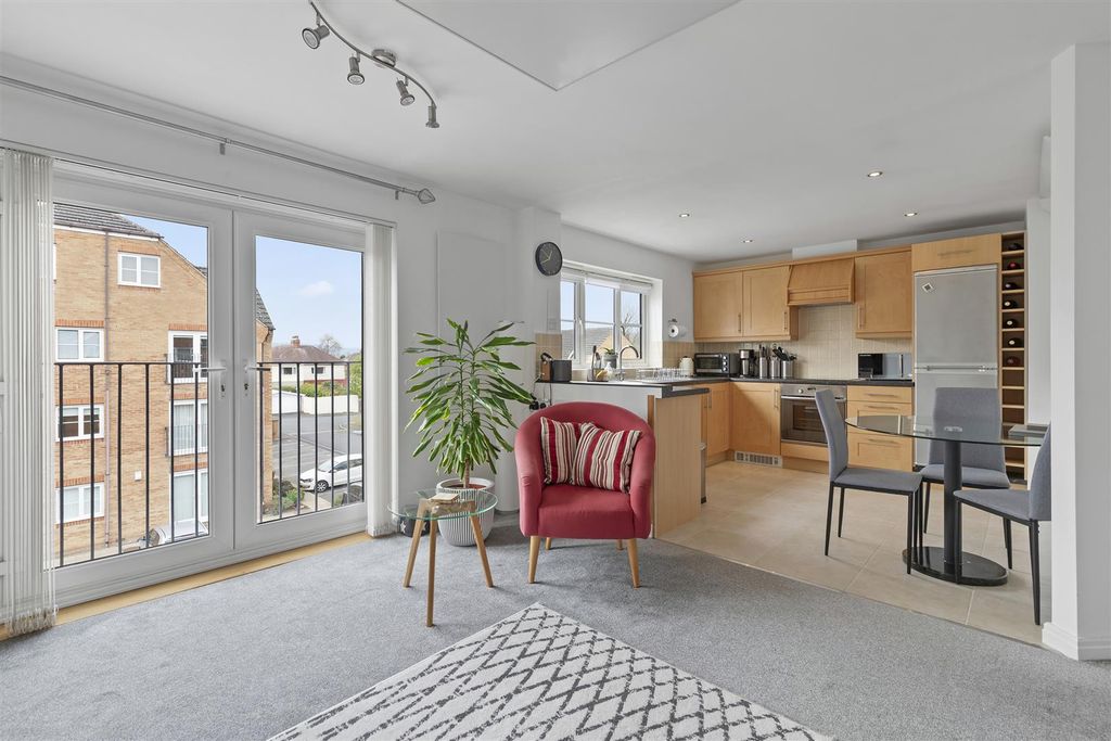 Property photo 3 of 16 Img_1635.Jpg