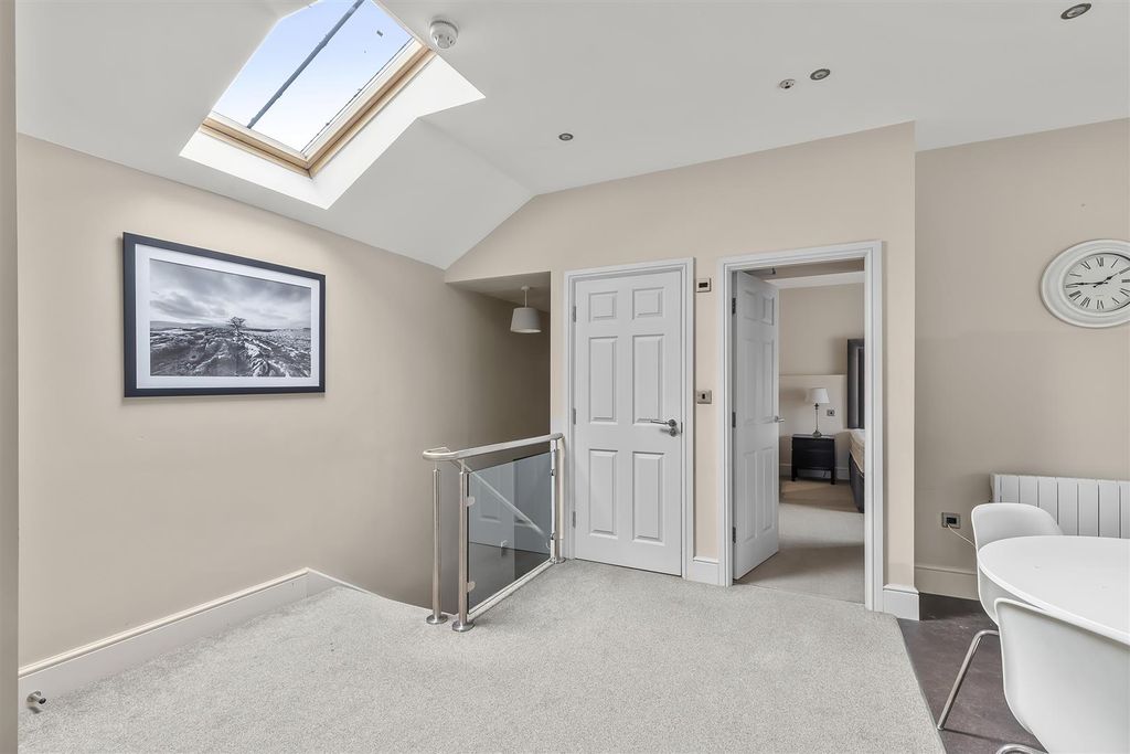 Additional image 4 of 1 bed flat for saleCrescent Court, Ilkley LS29