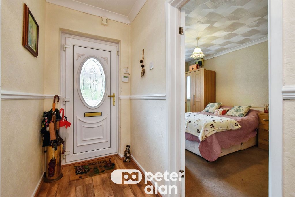 Property photo 3 of 22