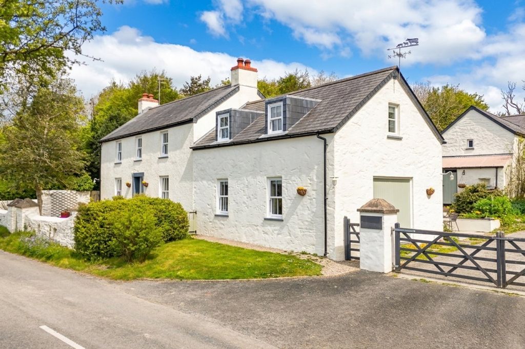 Property photo 1 of 70