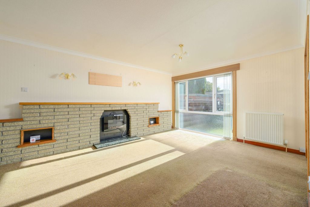 Property photo 3 of 22