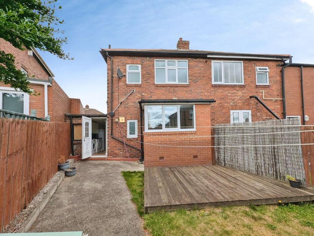 Property photo 3 of 12 Photo 6