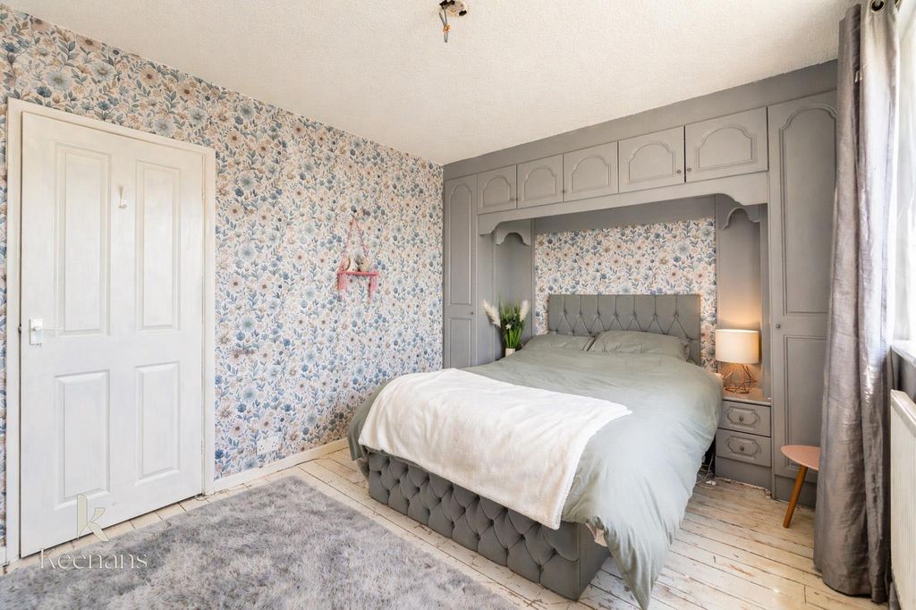 Property photo 3 of 13 28-03.Jpg