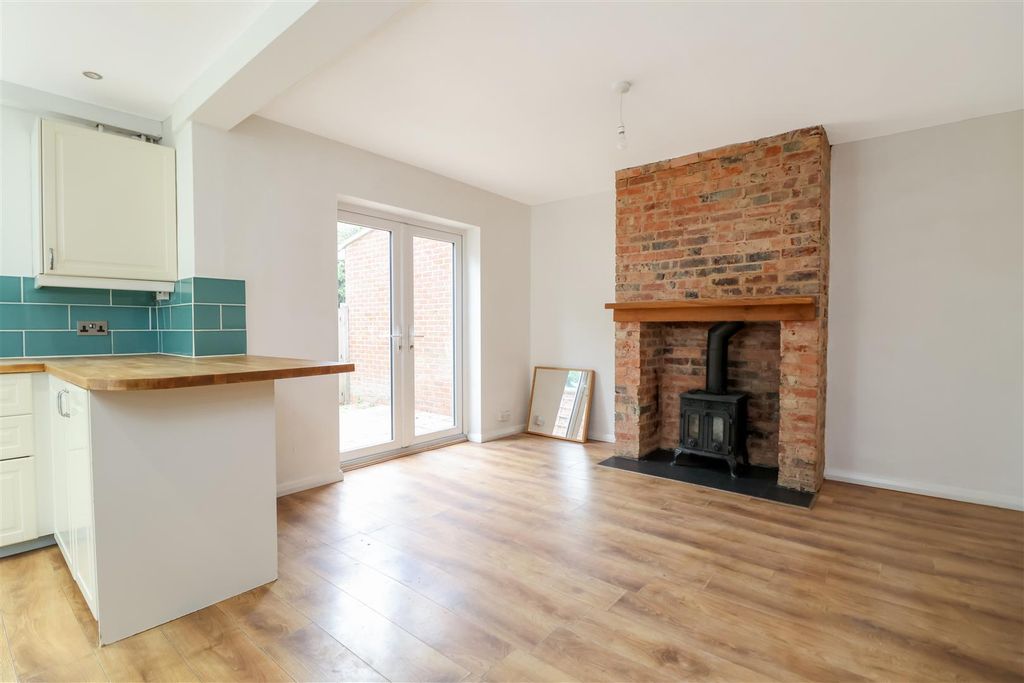 Property photo 3 of 22