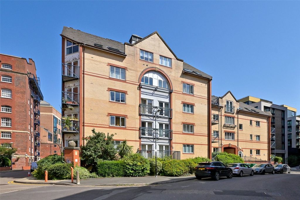 Property photo 1 of 10 Picture No. 02