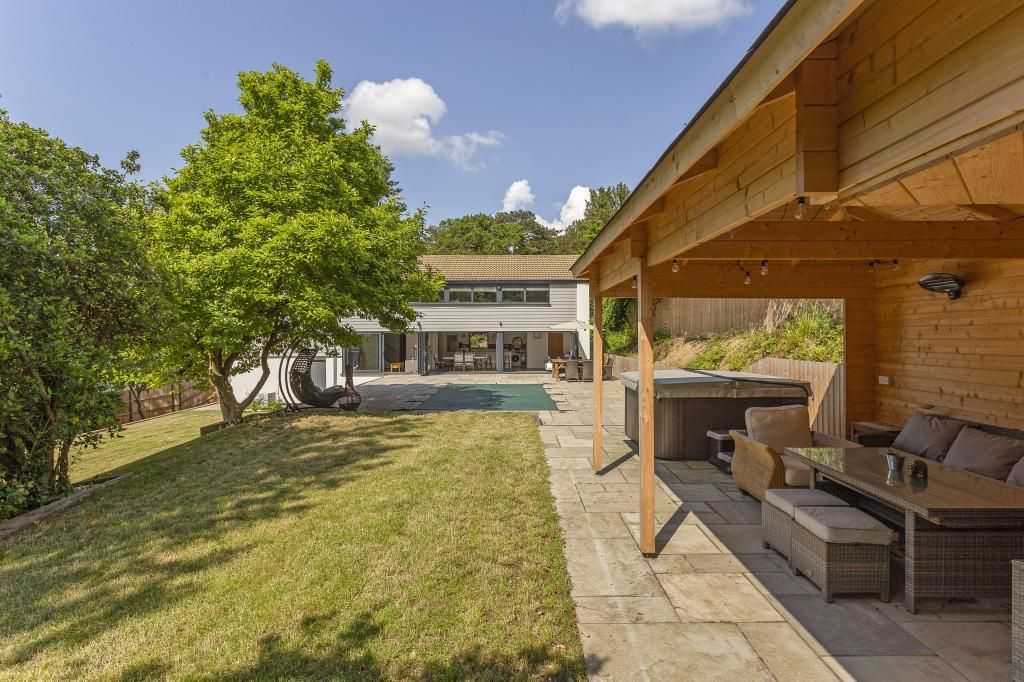 Property photo 2 of 17 Carinya 320163 (24).Jpg