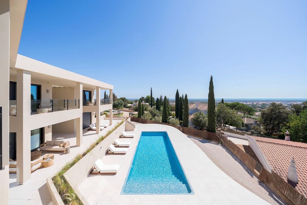 Property photo 3 of 27 Image