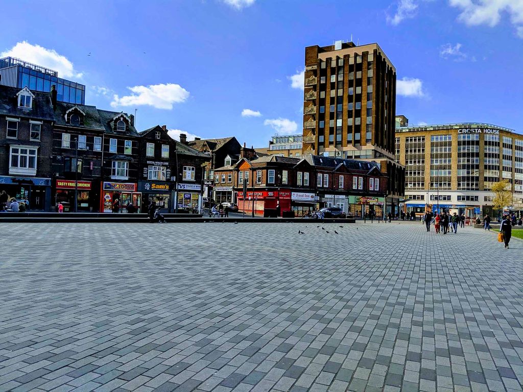 Property photo 1 of 9