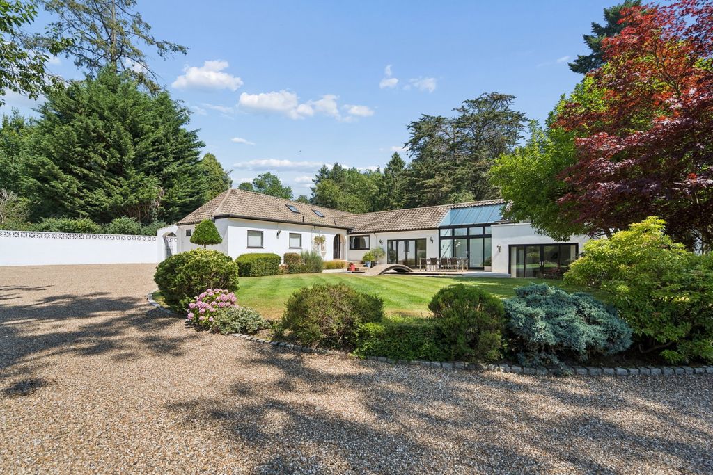Property photo 1 of 35