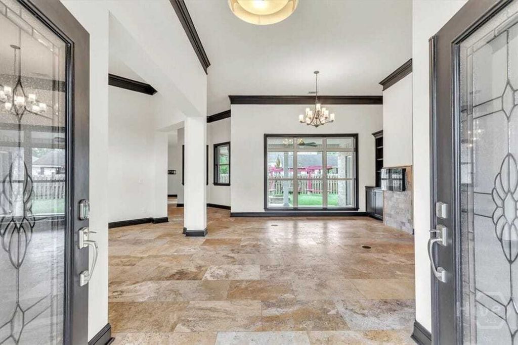 Property photo 3 of 31 <Alttext/>