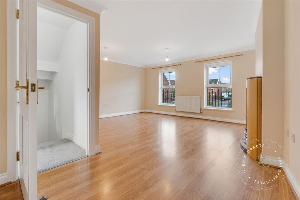 Property photo 3 of 38 Armoury Interior (7).Jpg