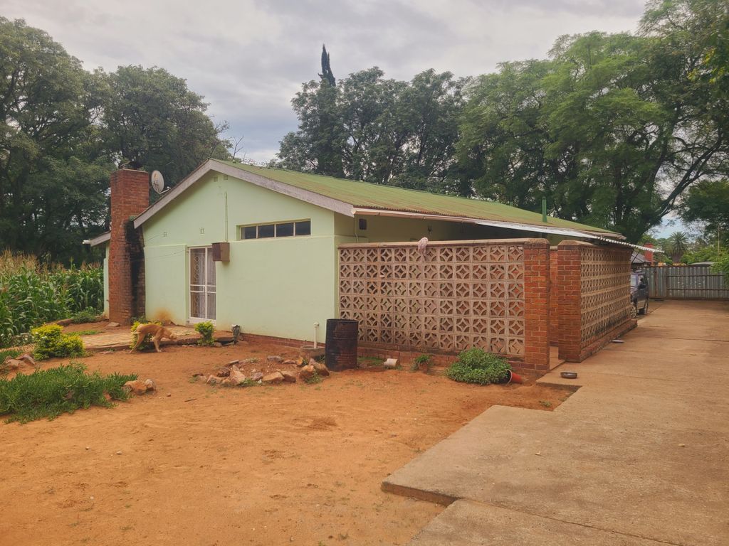 Property photo 1 of 20