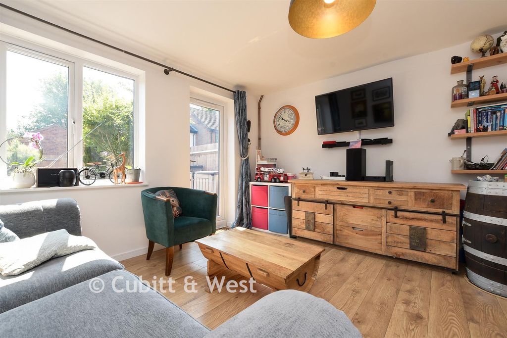 Property photo 1 of 11 Kitchen Lounge/Diner