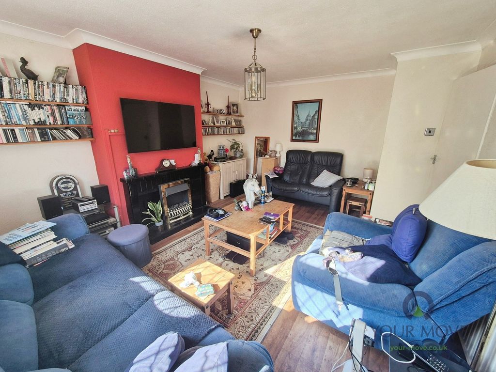 Property photo 2 of 14 Living Room