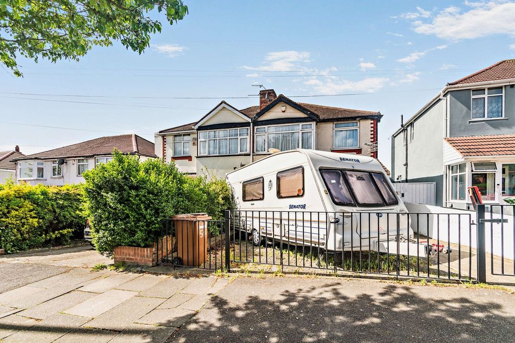 Property photo 1 of 25