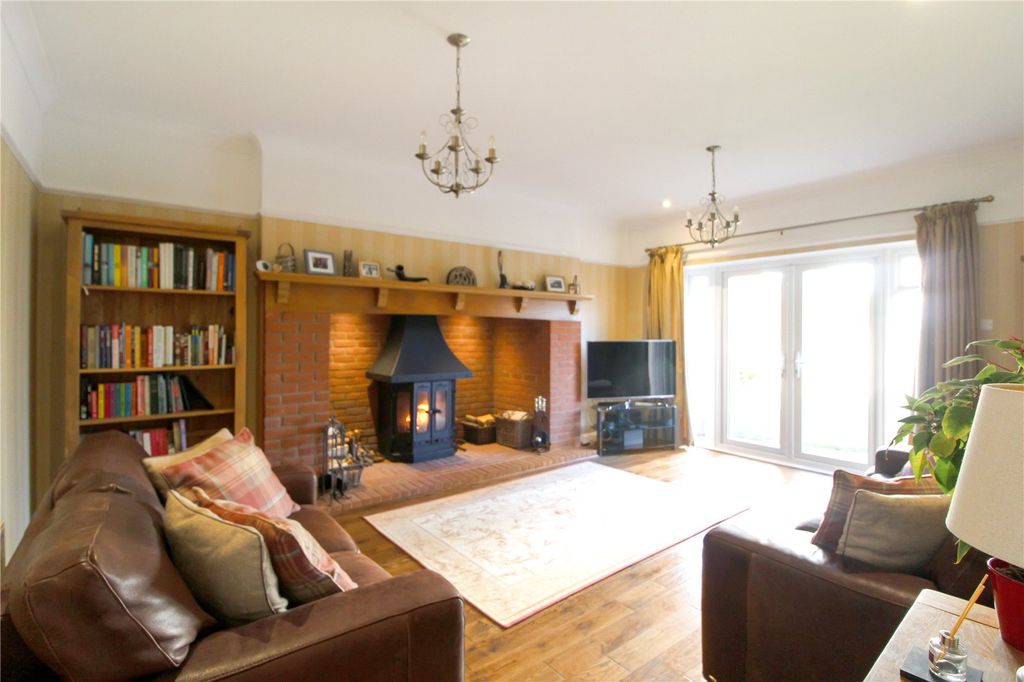 Property photo 3 of 26 Picture No. 04