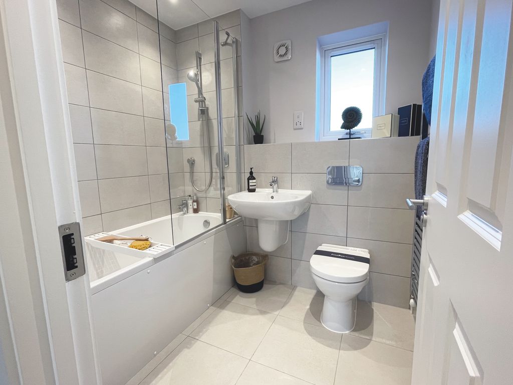 Property photo 2 of 22