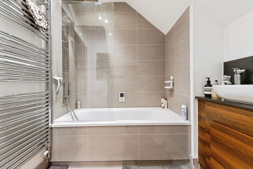 Additional image 13 of 1 bed property for saleArbury Place, Baldock SG7