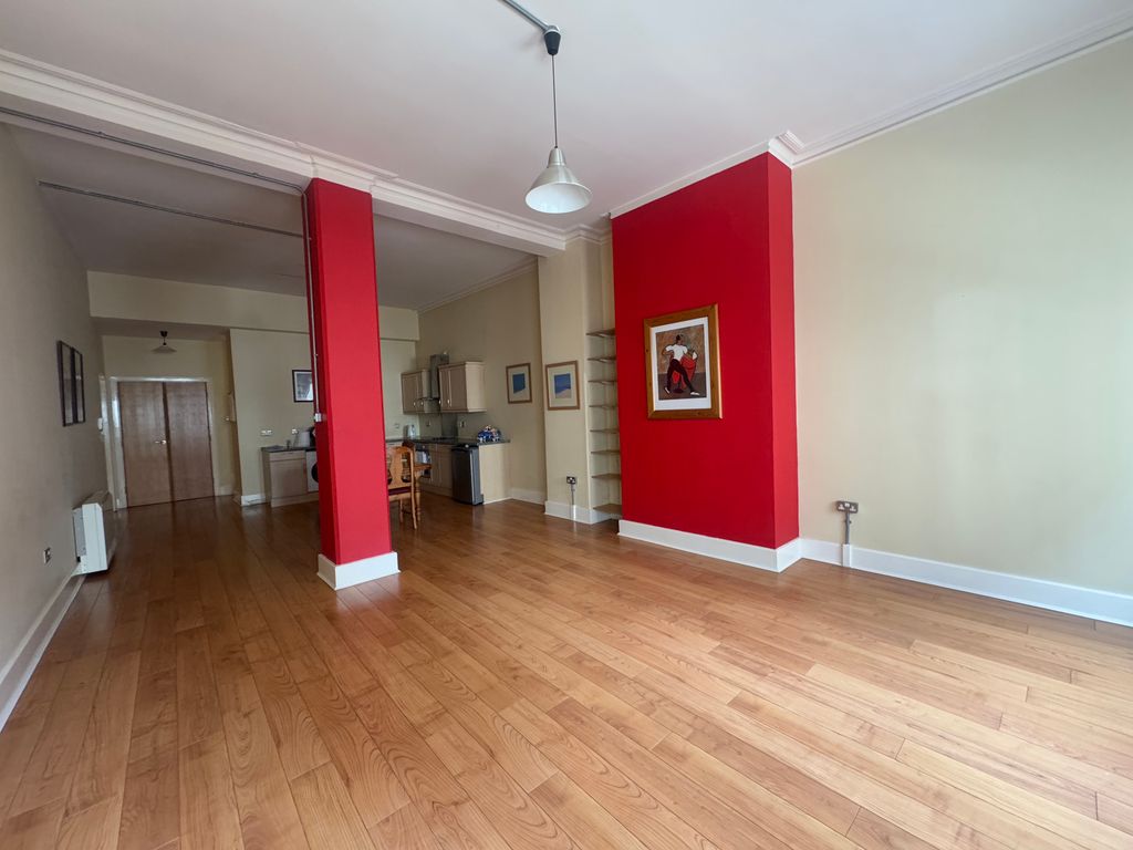Property photo 3 of 8