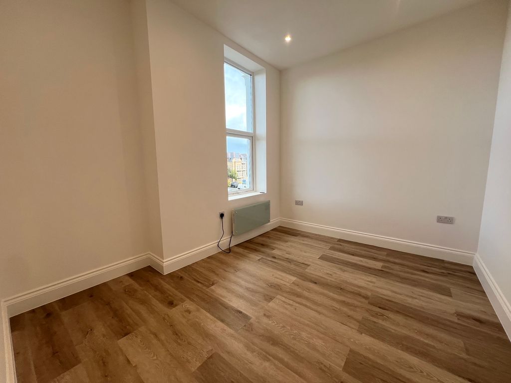 Property photo 3 of 5 Bedroom 1