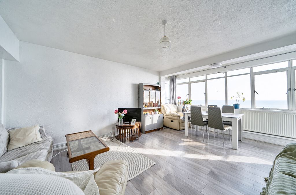 Property photo 2 of 13 1433137-1-69Bd7Ef...