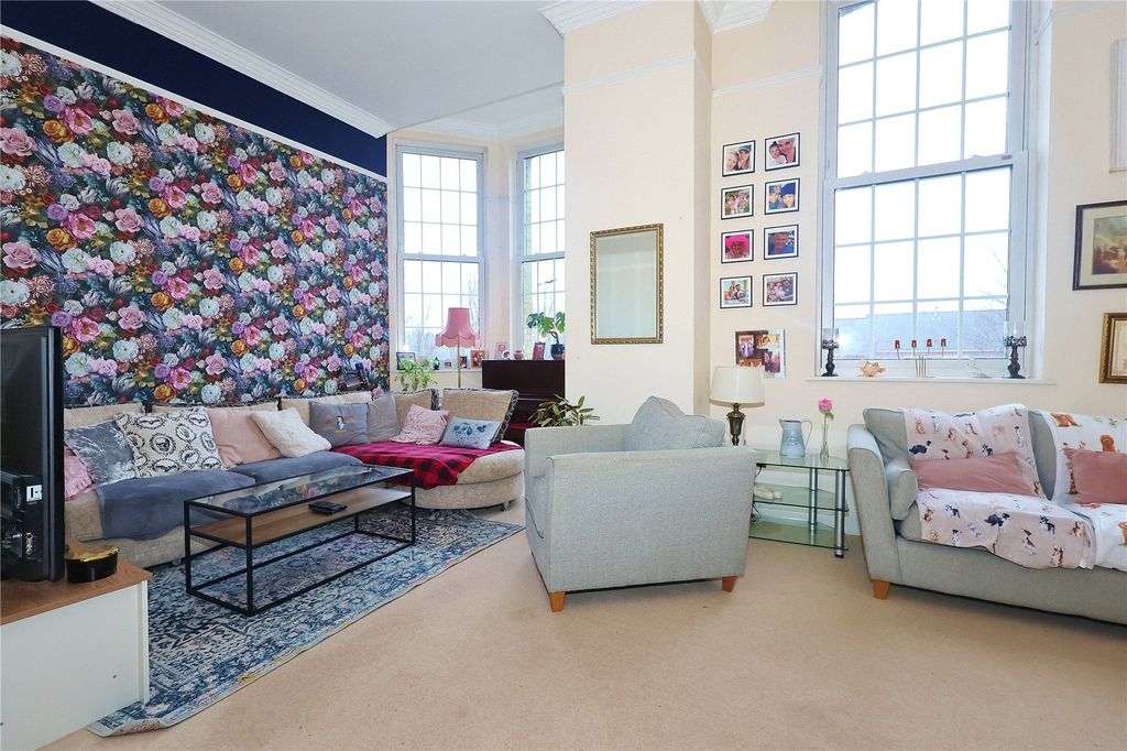 Property photo 3 of 15 Picture No. 11