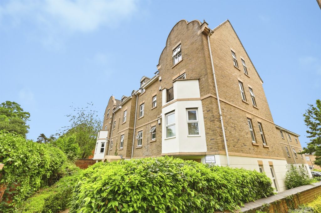 Property photo 1 of 20