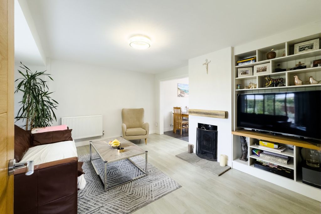 Property photo 3 of 22 5112023