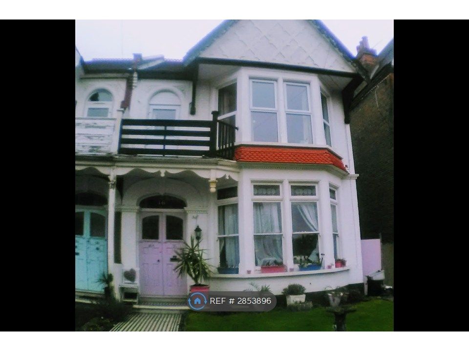 Property photo 1 of 13 House