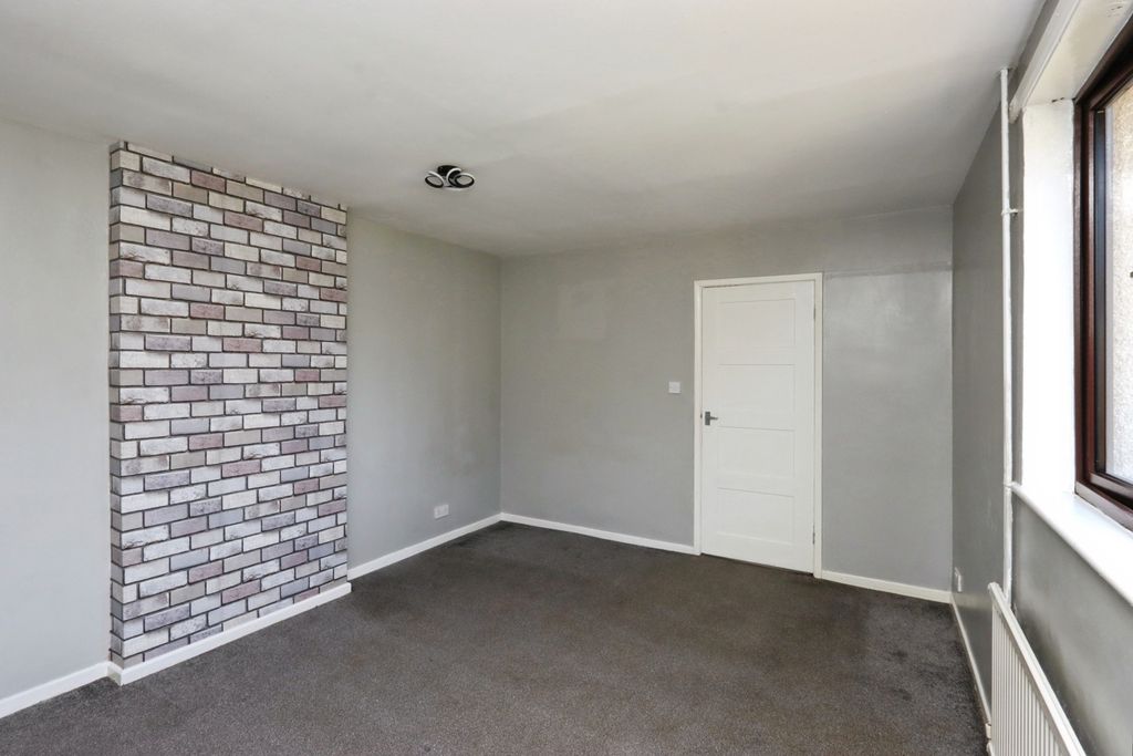 Property photo 3 of 17 Pbox-Img.Jpg